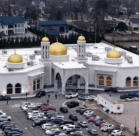 افتتاح‭ ‬مسجد‭ ‬‮«‬الحسنَين‮»‬‭ ‬في‭ ‬ديربورن‭ ‬هايتس‭: ‬ تدشين‭ ‬مرحلة‭ ‬جديدة‭ ‬من‭ ‬مسيرة‭ ‬‮«‬المنتدى‭ ‬الإسلامي‮»‬